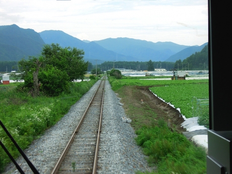 小海線で信濃川上駅へ